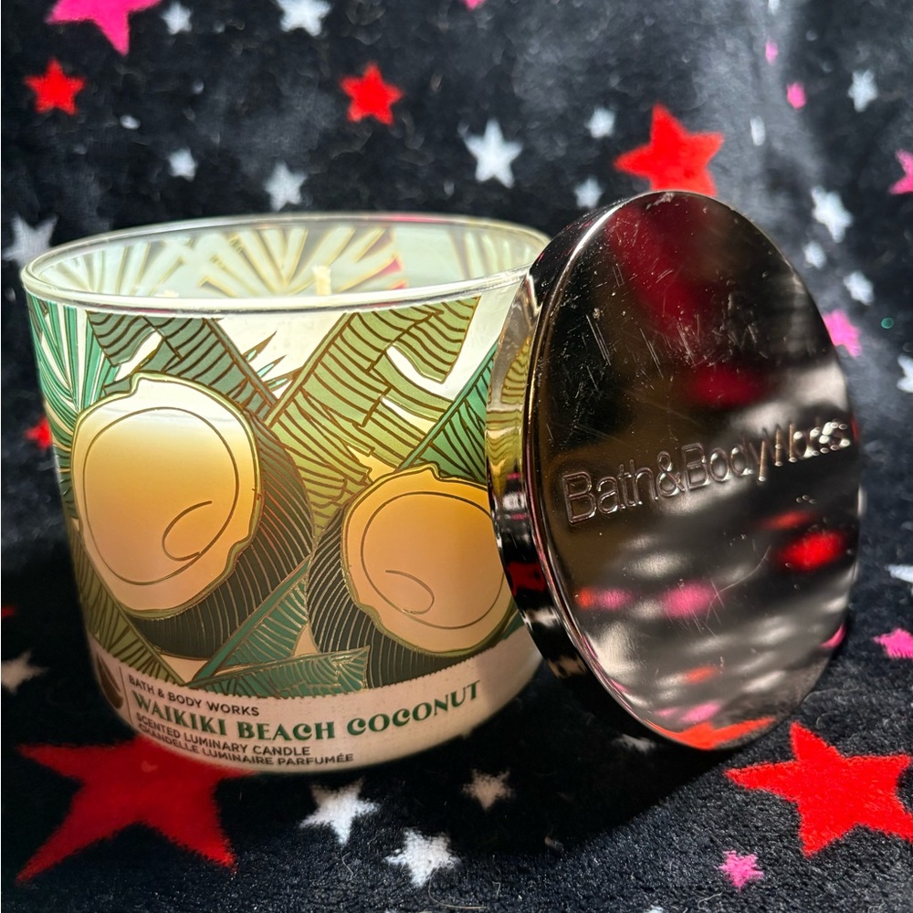 Bath & Body Works Waikiki Beach Coconut Candle